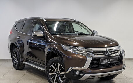 Mitsubishi Pajero Sport III рестайлинг, 2018 год, 2 930 000 рублей, 3 фотография