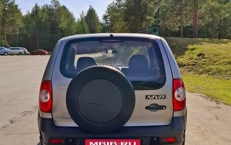 Chevrolet Niva I рестайлинг, 2010 год, 510 000 рублей, 7 фотография