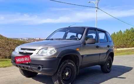 Chevrolet Niva I рестайлинг, 2010 год, 510 000 рублей, 11 фотография