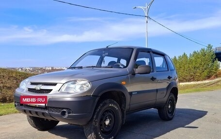 Chevrolet Niva I рестайлинг, 2010 год, 510 000 рублей, 10 фотография