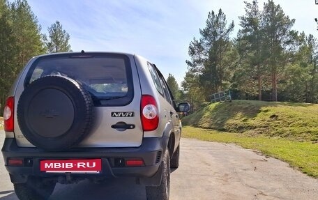 Chevrolet Niva I рестайлинг, 2010 год, 510 000 рублей, 6 фотография