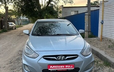 Hyundai Solaris II рестайлинг, 2012 год, 800 000 рублей, 1 фотография