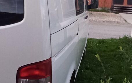 Volkswagen Transporter T5 рестайлинг, 2004 год, 1 550 000 рублей, 6 фотография