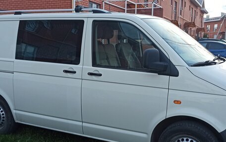 Volkswagen Transporter T5 рестайлинг, 2004 год, 1 550 000 рублей, 3 фотография