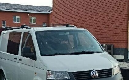 Volkswagen Transporter T5 рестайлинг, 2004 год, 1 550 000 рублей, 2 фотография