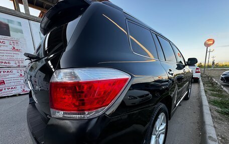Toyota Highlander III, 2012 год, 1 990 000 рублей, 6 фотография