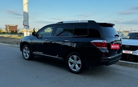Toyota Highlander III, 2012 год, 1 990 000 рублей, 17 фотография