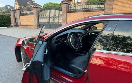 Tesla Model S I, 2017 год, 2 950 000 рублей, 13 фотография