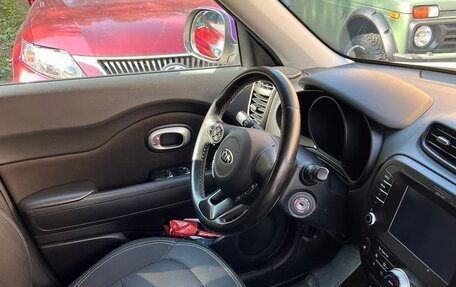 KIA Soul II рестайлинг, 2017 год, 1 290 000 рублей, 5 фотография