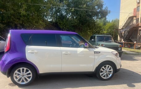 KIA Soul II рестайлинг, 2017 год, 1 290 000 рублей, 10 фотография