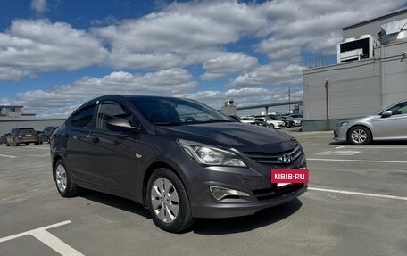 Hyundai Solaris II рестайлинг, 2014 год, 799 999 рублей, 3 фотография