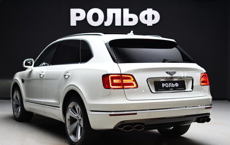 Bentley Bentayga I, 2017 год, 12 280 000 рублей, 2 фотография