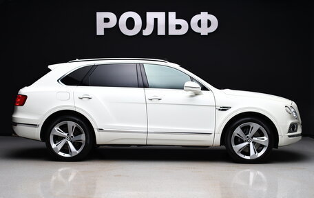 Bentley Bentayga I, 2017 год, 12 280 000 рублей, 6 фотография