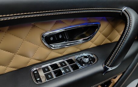 Bentley Bentayga I, 2017 год, 12 280 000 рублей, 23 фотография