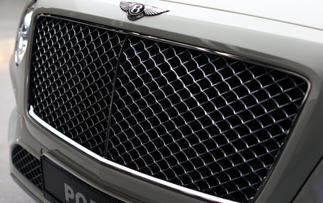 Bentley Bentayga I, 2017 год, 12 280 000 рублей, 14 фотография