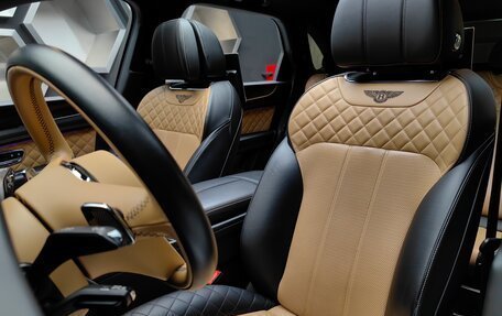 Bentley Bentayga I, 2017 год, 12 280 000 рублей, 19 фотография