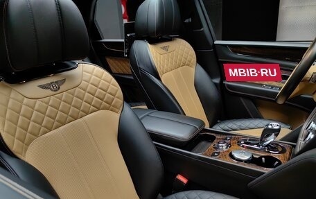 Bentley Bentayga I, 2017 год, 12 280 000 рублей, 28 фотография