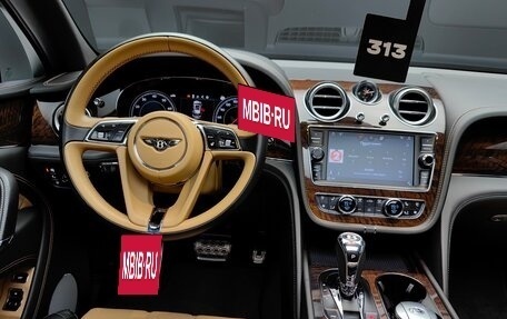 Bentley Bentayga I, 2017 год, 12 280 000 рублей, 33 фотография