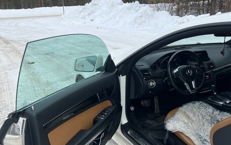 Mercedes-Benz E-Класс, 2012 год, 1 800 000 рублей, 3 фотография