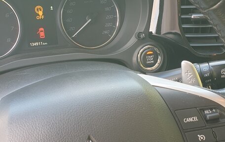 Mitsubishi Outlander III рестайлинг 3, 2014 год, 2 050 000 рублей, 12 фотография