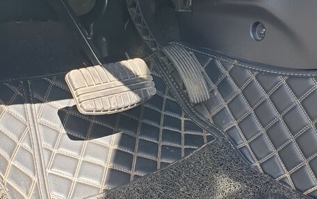 Mitsubishi Outlander III рестайлинг 3, 2014 год, 2 050 000 рублей, 10 фотография