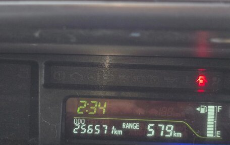 Toyota Prius Alpha I (ZVW40/41), 2014 год, 1 420 000 рублей, 4 фотография