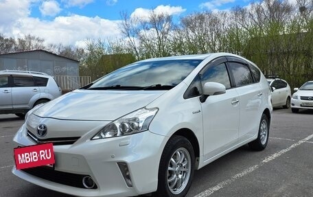 Toyota Prius Alpha I (ZVW40/41), 2014 год, 1 420 000 рублей, 2 фотография