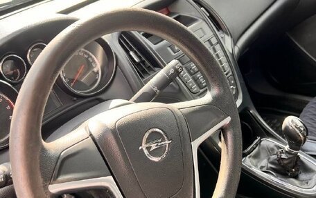 Opel Astra J, 2010 год, 750 000 рублей, 11 фотография