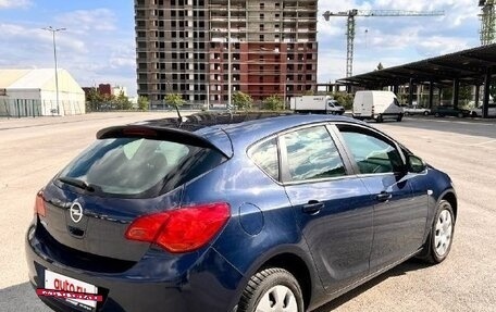 Opel Astra J, 2010 год, 750 000 рублей, 8 фотография