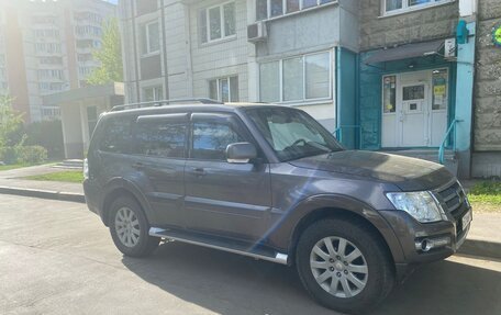 Mitsubishi Pajero IV, 2015 год, 2 520 000 рублей, 4 фотография