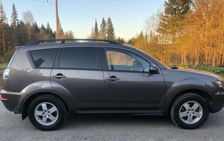 Mitsubishi Outlander III рестайлинг 3, 2012 год, 1 100 000 рублей, 4 фотография