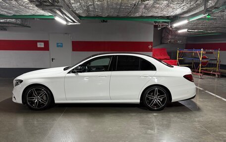 Mercedes-Benz E-Класс, 2017 год, 4 000 000 рублей, 3 фотография