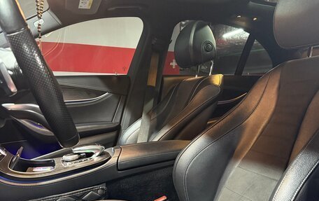 Mercedes-Benz E-Класс, 2017 год, 4 000 000 рублей, 7 фотография