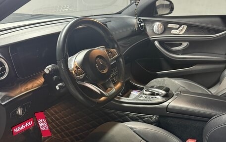 Mercedes-Benz E-Класс, 2017 год, 4 000 000 рублей, 6 фотография