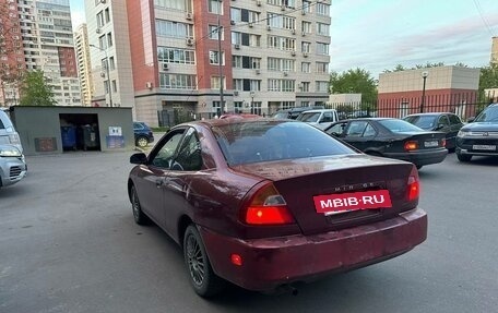Mitsubishi Mirage VI рестайлинг, 2000 год, 200 000 рублей, 8 фотография