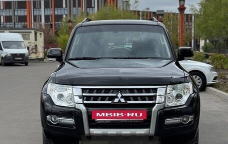 Mitsubishi Pajero IV, 2015 год, 2 240 000 рублей, 2 фотография