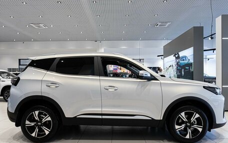Chery Tiggo 4 I рестайлинг, 2024 год, 2 370 000 рублей, 4 фотография