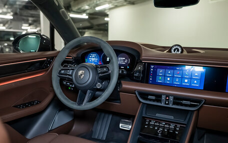 Porsche Macan, 2024 год, 24 990 000 рублей, 26 фотография