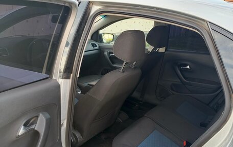 Volkswagen Polo VI (EU Market), 2013 год, 720 000 рублей, 4 фотография