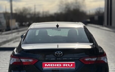 Toyota Camry, 2019 год, 3 000 000 рублей, 4 фотография
