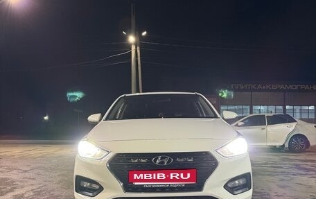 Hyundai Solaris II рестайлинг, 2018 год, 1 050 000 рублей, 4 фотография