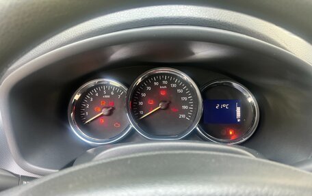 Renault Logan II, 2014 год, 800 000 рублей, 15 фотография