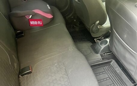 Renault Logan II, 2014 год, 800 000 рублей, 18 фотография
