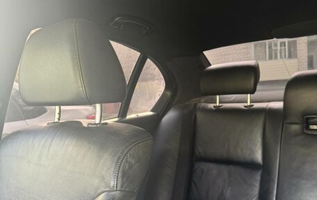 BMW 5 серия, 2004 год, 930 000 рублей, 3 фотография