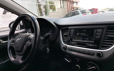 Hyundai Solaris II рестайлинг, 2017 год, 1 054 000 рублей, 6 фотография
