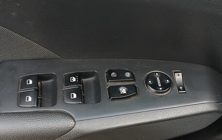 Hyundai Solaris II рестайлинг, 2017 год, 1 054 000 рублей, 12 фотография