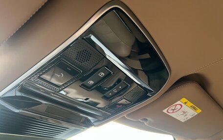 Land Rover Range Rover IV рестайлинг, 2022 год, 22 500 000 рублей, 36 фотография