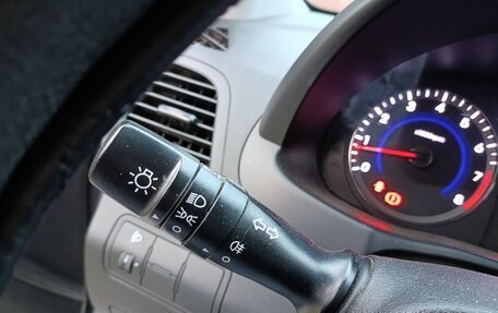 Hyundai Solaris II рестайлинг, 2016 год, 1 200 000 рублей, 12 фотография