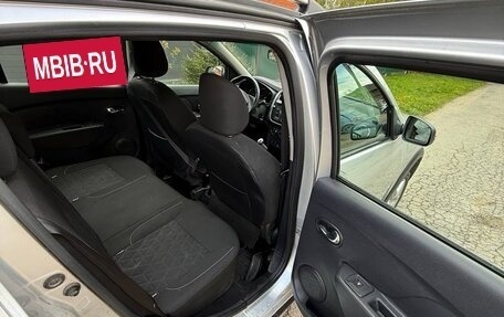 Renault Sandero II рестайлинг, 2017 год, 800 000 рублей, 5 фотография