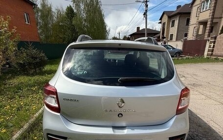 Renault Sandero II рестайлинг, 2017 год, 800 000 рублей, 4 фотография